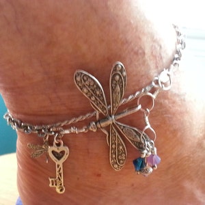 Dragonfly Anklet, Anklet with key, Nature Charms Anklet, Dragonfly Bracelet, Bracelet with Charms, Wedding, Fall Gifts, Ren Faire, Birthday