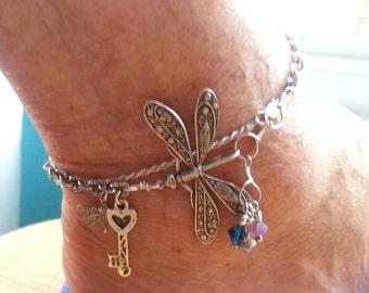 Dragonfly Anklet, Anklet with key, Nature Charms Anklet, Dragonfly Bracelet, Bracelet with Charms, Free Shipping, Weddings, Spring gifts
