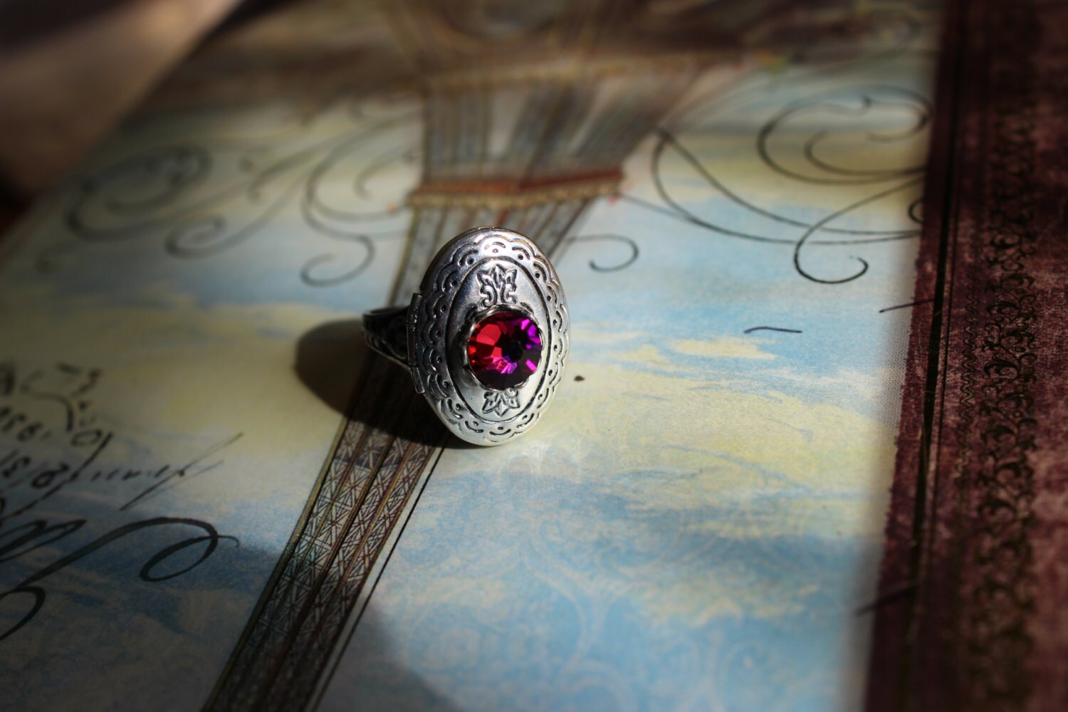 Secret Locket Ring Locket Ring Bridesmaids Cosplay Ring Etsy