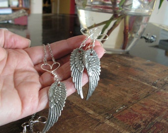 Collana con cuore e ali d'angelo, gioielli fantasy, regalo per lei, collana con ali d'angelo, gioielli magici, regalo fatto a mano