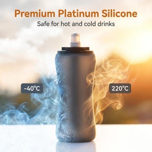 Puede incluir: Una botella de agua gris plegable con boquilla blanca. Se muestra el texto "Premium Platinum Silicone" y "Safe for hot and cold drinks". La botella se muestra con un rango de temperatura de -40&deg;C a 220&deg;C.