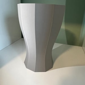 Modern 3D-Printed Geometric Vase – Elegant Minimalist Home Decor