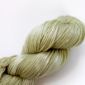 Plant Dyed Yarn, Plant Dyed Yarn, Naturally Dyed Yarn, Green Worsted Yarn, Colorful Crochet Yarn, USA Wool, Hand Dyed, Natural Dye Yarn