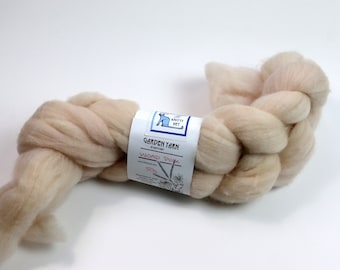 Pink Plant Dyed Handpainted Wool Roving 2oz, Hand Dyed Spinning Fiber, Pink Naturally Dyed Felting Wool, Natural Dye Wool Top