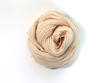 Natural Dyes DK Yarn 50gm, Plant Dyed USA Yarn, Nature Dyed Wool, Red Crochet Yarn, HandDyed Yarn DK Wool, Botanically Dyed Dk