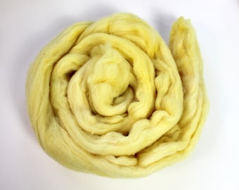 Naturally Dyed Wool Roving: Goldenrod Yellow