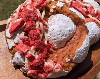 Strawberry Crinkle Cookie (Single)