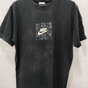 Vintage Y2K Nike Big Logo Tshirt