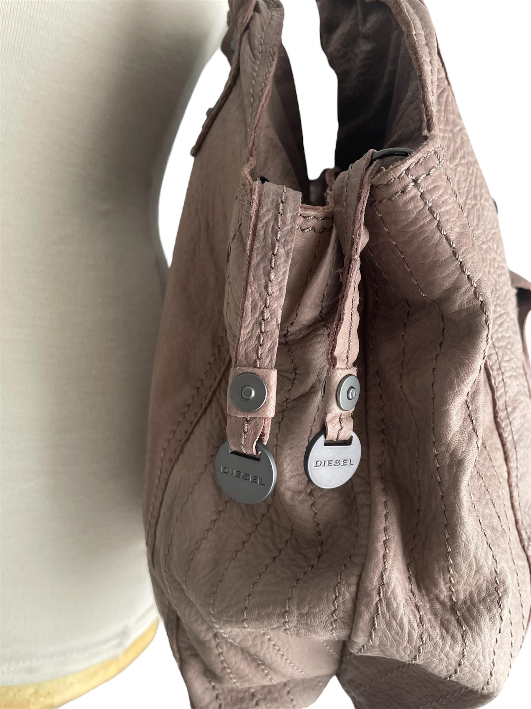 バッグ DIESEL turn lock leather shoulder bagY2K Diesel | Bags | Diesel Vintage Turn Lock Leather 2way
