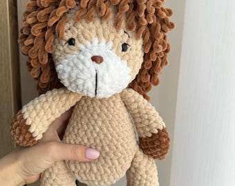 Cozy lion for your baby