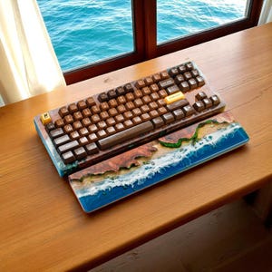 Reposamuñecas de resina de madera con océano y barco: el regalo perfecto para los amantes del escritorio. Reposamuñecas de resina de nogal: mapa épico del océano con barco para gamers.