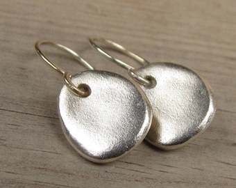 Circle Earrings, Silver Disc Earrings, Silver Earrings, Silver Earring, Simple Silver Dangle Earrings, Organic Shape Earrings