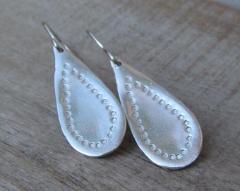 Silver Teardrop Earrings, Silver Earrings, Silver Earring, Raindrop Earrings, Simple Silver Dangle Earrings, Unique Woman Earrings,