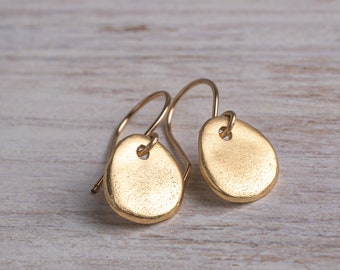 Circle Earrings, Gold Disc Earrings, Gold Earrings, Gold Earring, Simple Gold Dangle Earrings, Organic Shape Earrings