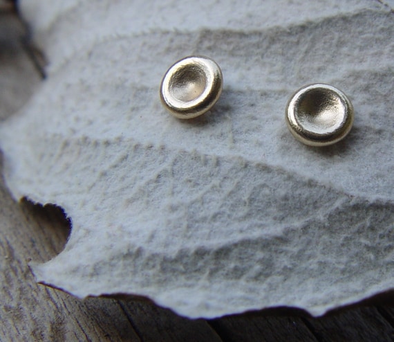 Small Gold Stud Earring, Gold Stud Earrings, Gold Stud Earring, Gold Circle Studs, Everyday Earrings