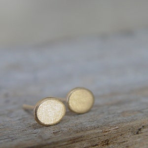 Solid Gold Stud Earring, 14K Gold Oval Studs, Gold Stud Earrings, Small Gold Earrings, Stud Earings, Solid Gold Earrings image 2