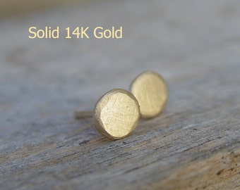 14k gouden hengsten, kleine 14k gouden hengsten, massief gouden oorbellen, gouden oorknopjes, gouden cirkels hengsten, kleine gouden oorbellen, gouden Stud Earring,