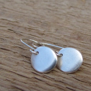 Organic Shape Earrings, Simple Dangle Earrings, Silver Circle Earrings, Sterling Silver Dangle, Modern Jewelry, Drop Earrings