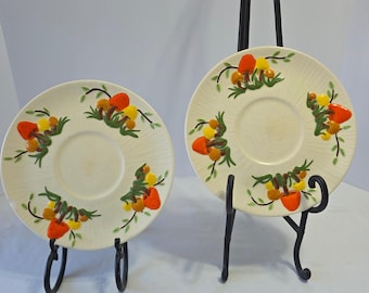 Vintage handgeschilderde aardewerk borden set van 2 paddestoelmotief 8"