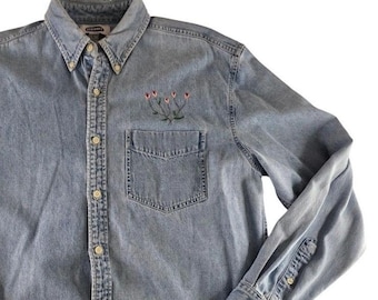 Old Navy Womens Light Wash Denim Embroidered Floral Button Down Shirt Medium Y2K