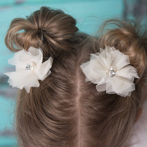 cream flower hair clip, ivory tulle clip, mini hair clip, piggy tail hair clips, flower girl gift, boutique bow, mini flower clips, cream