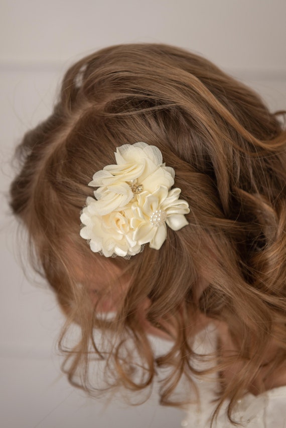 ivory flower hair clip