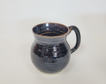 NEW Old World Style Charming Pottery Wheel Bell Shaped Coffee Cup Mug. Large 16 Ounces Chocolate Black. Nelson Studio Hot Tea Mug.