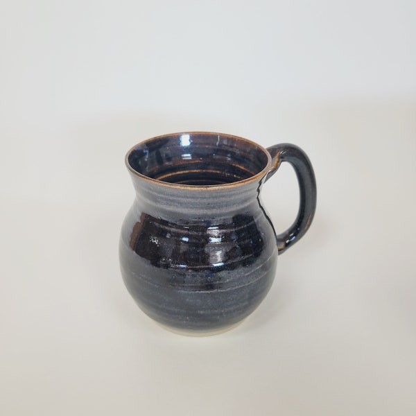 NEW Old World Style Charming Pottery Wheel Bell Shaped Coffee Cup Mug. Large 16 Ounces Chocolate Black. Nelson Studio Hot Tea Mug.