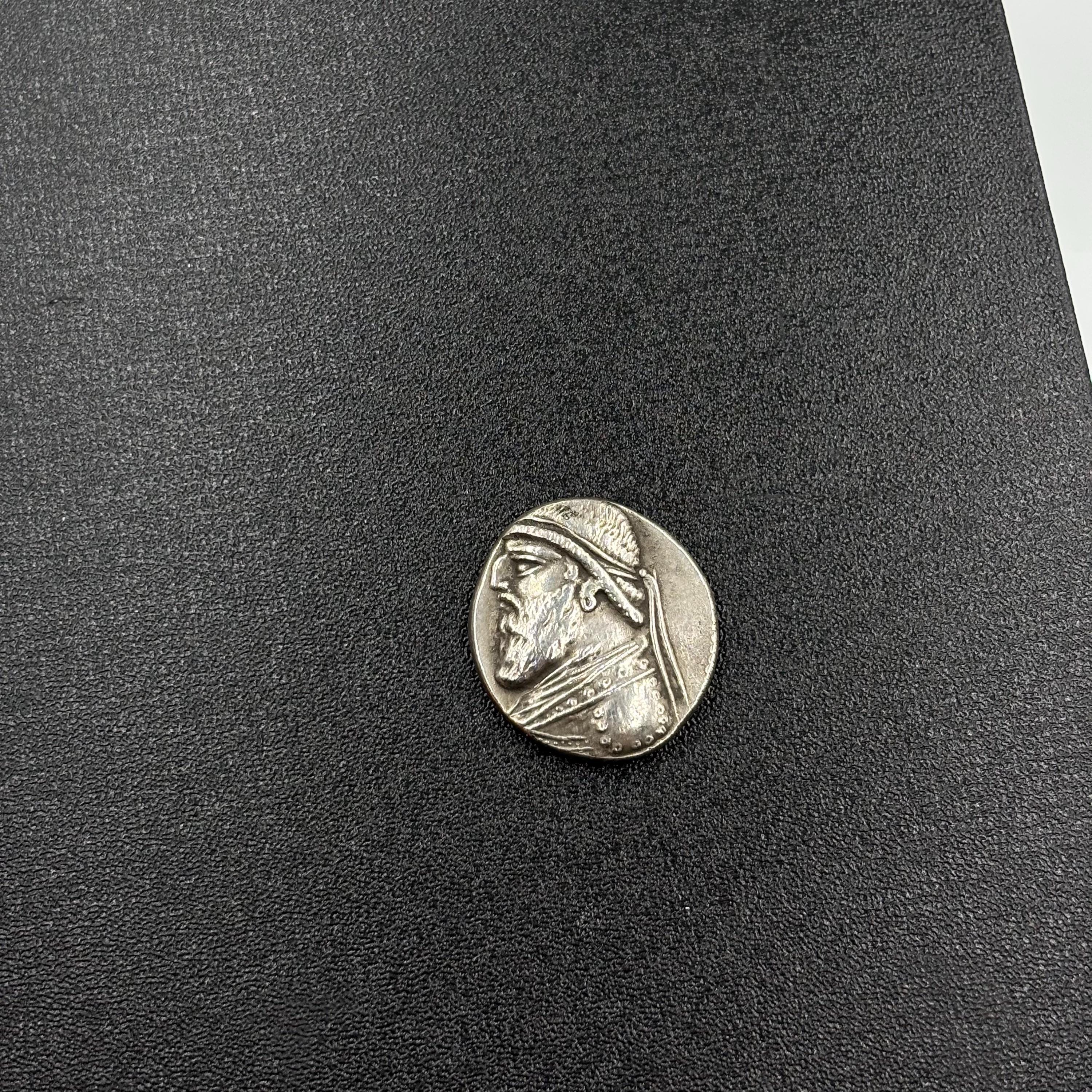 4世紀古代ローマ・ギリシャ帝国のアンティーク銀貨、状態良好 - Etsy 日本