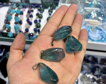 レインボーフローライト925シルバーペンダント：天然宝石ネックレス