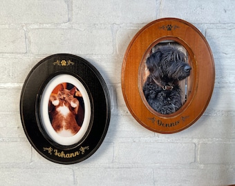 Personalized Pet Tribute 5x7 Oval Frame - Custom Engraved in Vintage COLOR of YOUR CHOICE - 5 x 7" Pet Name Photo Frame