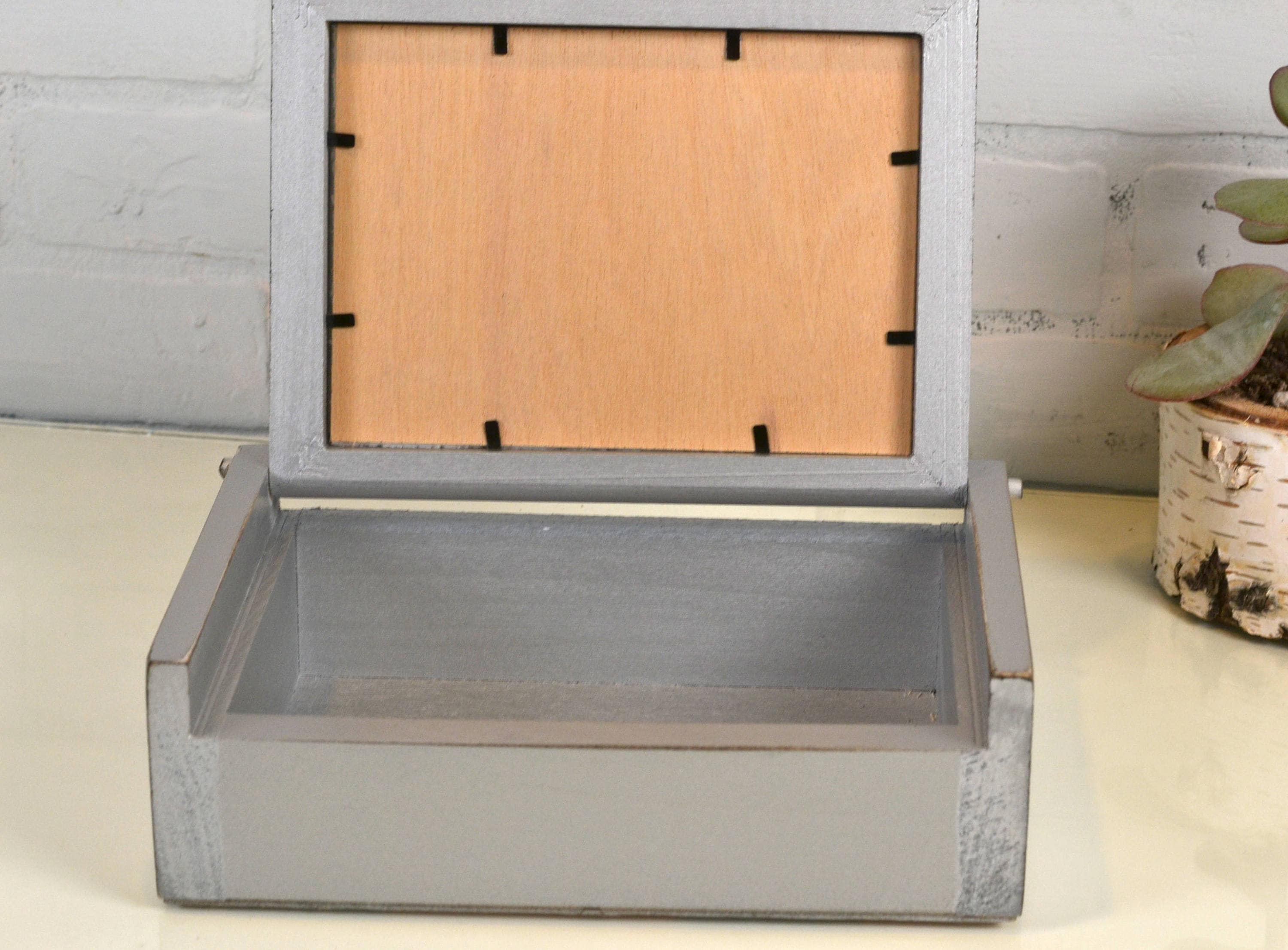 Wooden Keepsake Box With 5x7 Picture Frame Lid In Vintage Silver Gallery Photo