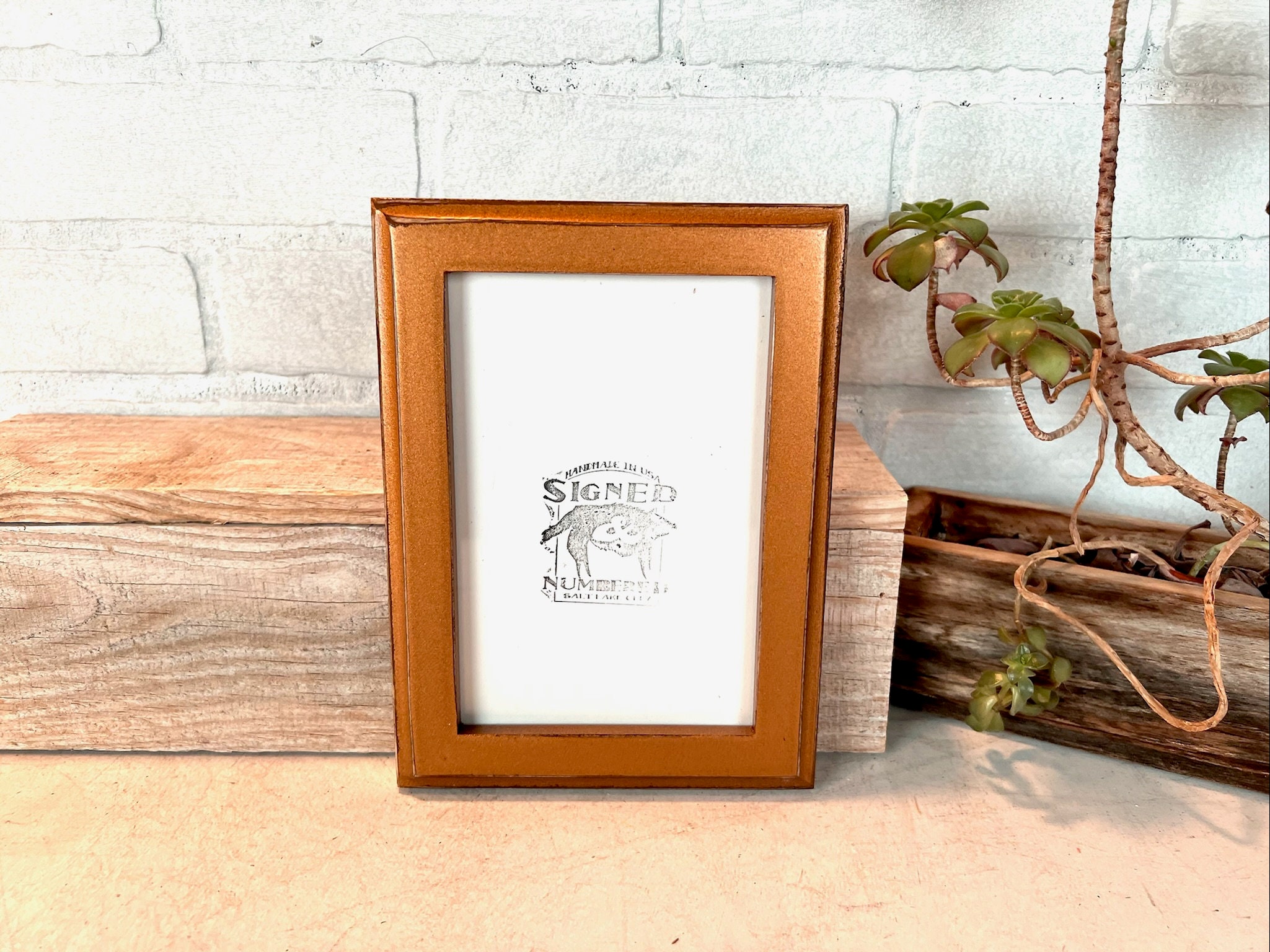 4.75x7 Picture Frame - SHIPS TODAY - 1x1 Outside Cove Style With