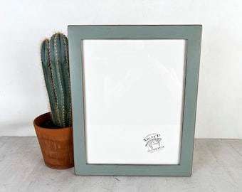 11x14" Picture Frame - SHIPS TODAY - 1.5" Reclaimed Cedar with Super Vintage Homestead Finish - In Stock - Handmade 11 x 14 Frame