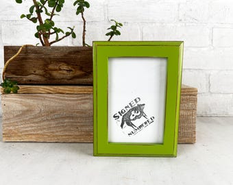 SHIPS TODAY - 4x6 Picture Frame - 1x1 Outside Cove Style with Vintage Asparagus Green Finish - In Stock - 4 x 6 Photo Frame