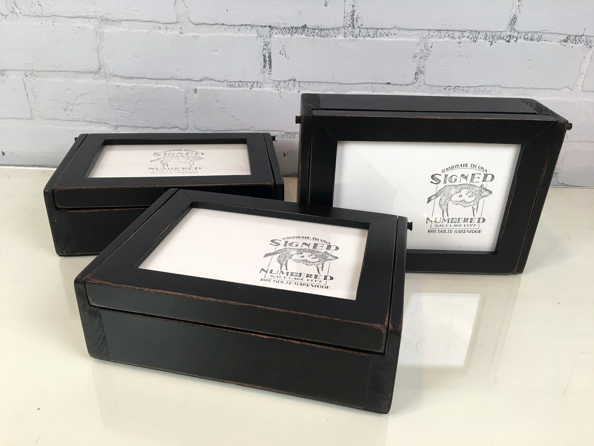 Wooden Keepsake Box with 5x7 Picture Frame Lid with Vintage Black