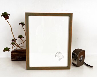 11x14" Picture Frame - SHIPS TODAY - Peewee Style with Super Vintage Old Green Finish - In Stock - Handmade 11 x 14 inch Solid Alder Wood