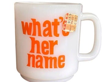 Tasse à café rétro en verre de lait blanc vintage des années 1970