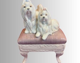 LLADRO Maltese Dog Figurine 6688 | Looking Pretty | Porcelain Collectible | Spanish Hand Painted Figurine | Vintage Lladro Dog Original Box
