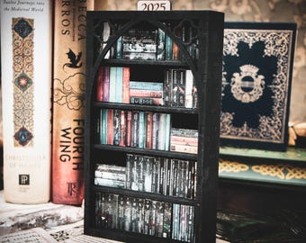 Archivar der Kathedrale: Eine DIY-Gothic-Miniatur-Library