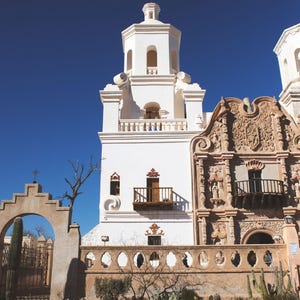 Misión española de Arizona Misión de San Xavier del Bac Paloma Blanca del Desierto foto descargable