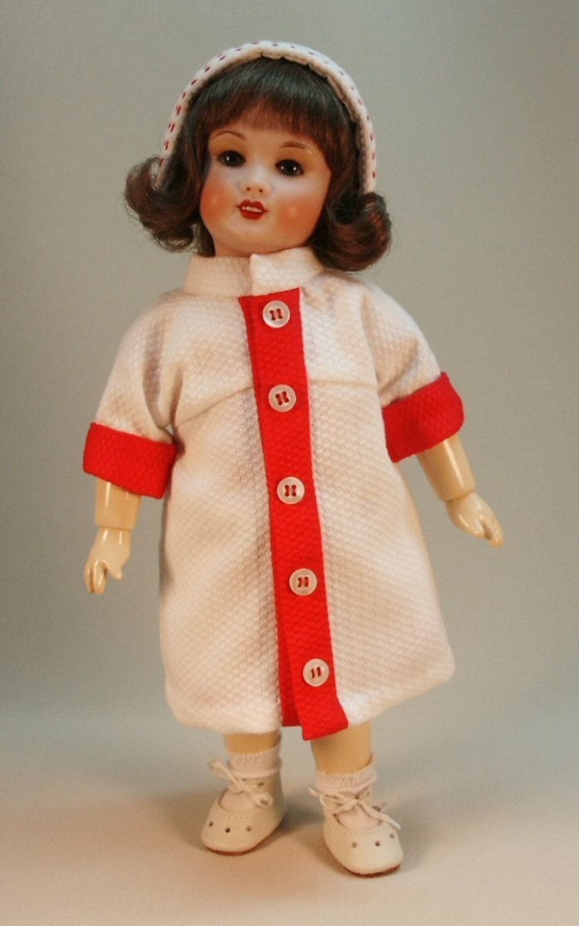Ensemble de trois vêtements pour la poupée BLEUETTE par les