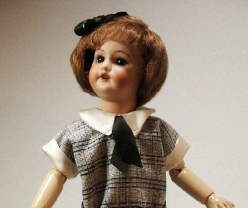 ECOLIERE Bleuette pattern for doll clothing iconic little schoolgirl dress Gautier Languereau 1927 style image 2