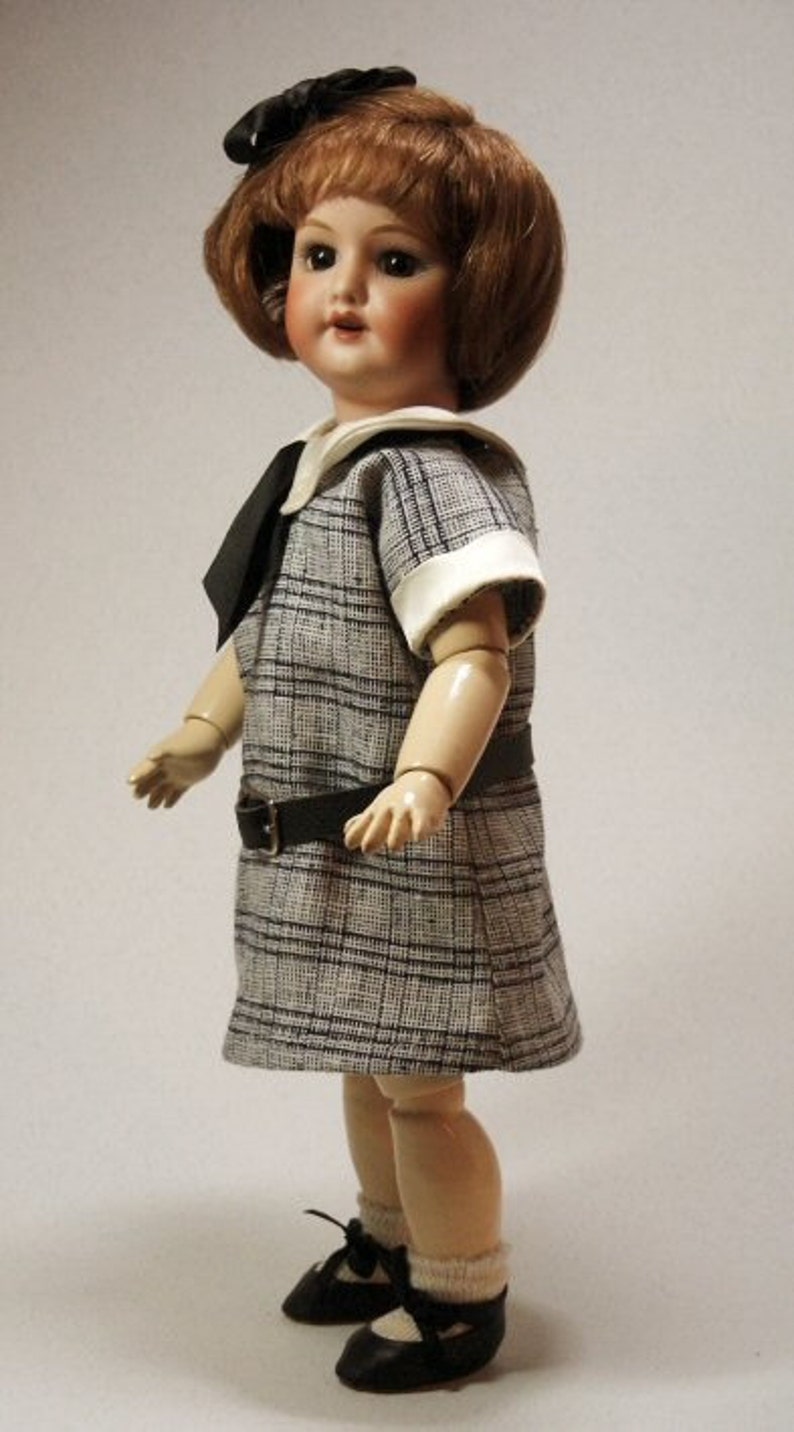ECOLIERE Bleuette pattern for doll clothing iconic little schoolgirl dress Gautier Languereau 1927 style image 3