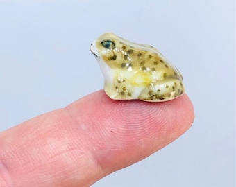 Frog Miniature Tiny Ceramic Ornament Terrarium Fairy Garden Gift