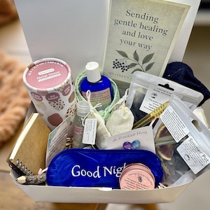 Caja de regalo de lujo "Mejórate pronto" / Kit de sanación holística / Jarabe de saúco, olla para hervir a fuego lento, té de hierbas, tarjeta de afirmación, abrazo de bolsillo / Heather's Ho