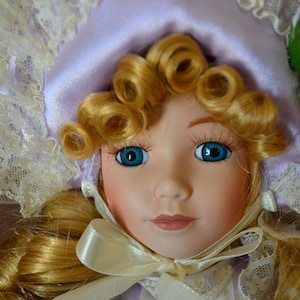 Vintage Porcelain Doll Collectible Memories &quot; Reesa &quot; Limited Edition 16&quot; Display Doll