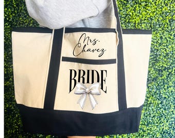 Bride tote bag, bow coquette bride gift, bride gift, bridal party bag, personalized bride tote bag, bride tote with name, bridal tote bag