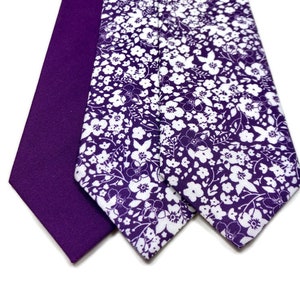 Plum Floral Necktie: Purple Wedding Groomsmen Tie