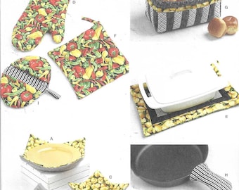 Simplicity Pattern S9365 Quilted Kitchen Accessories Oven Mitts and Hot Pads